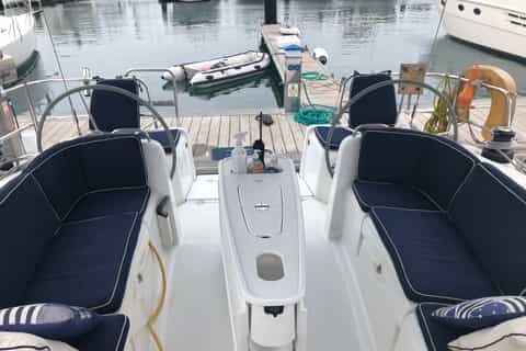 Lima : Private Sailboat Cruise, Lunch/Dinner, and Cocktails