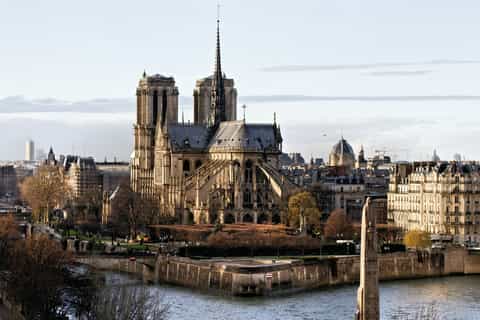 Paris Highlights: From Notre-Dame to Eiffel Tower