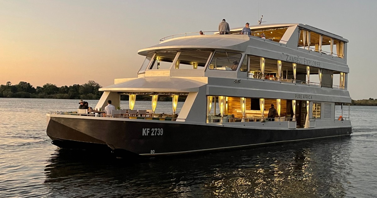 luxury zambezi river cruise