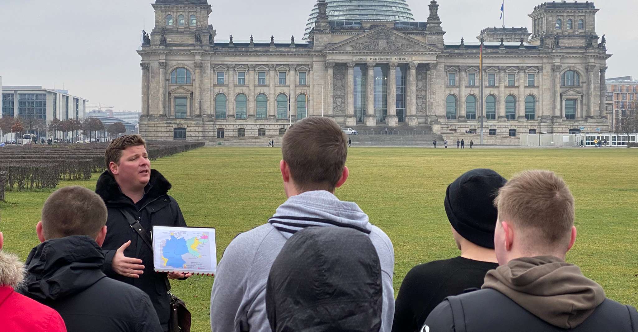 The Final Chapter of WWII, Reichstag Battlefield tour - Hizvo