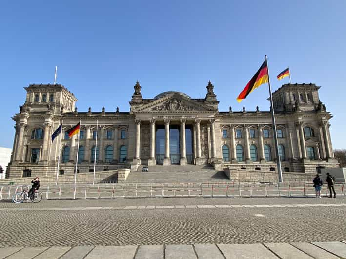 The Final Chapter of WWII: Reichstag Battlefield tour | GetYourGuide