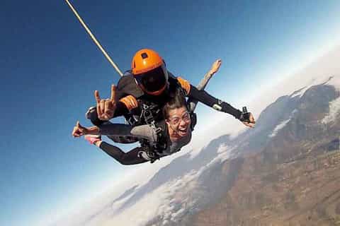 Colchagua: Private Full-Day Sky Diving and Wine Tasting Tour