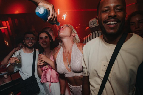 Phuket: Pub Crawl Rooftop, Bars, GoGo & 3 Clubs with Shots 20:30 | Pub Crawl Only