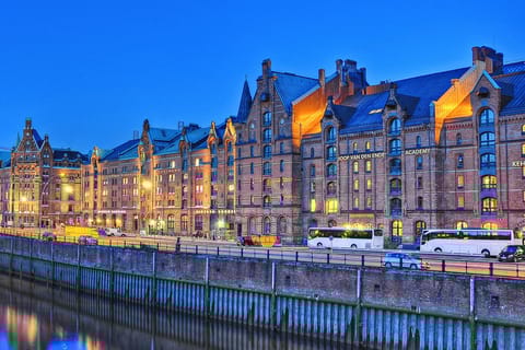 Hamburg: Selbstgeführte kulinarische Tour für 2