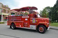 Portland, Maine, Tour in Vintage Fire Engine - Housity