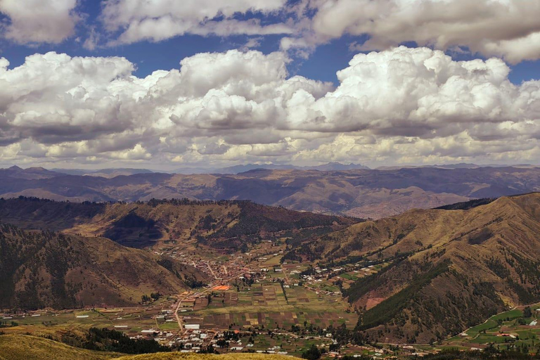 From Cusco: Sunset Llama Trek with Stargazing & Bonfire