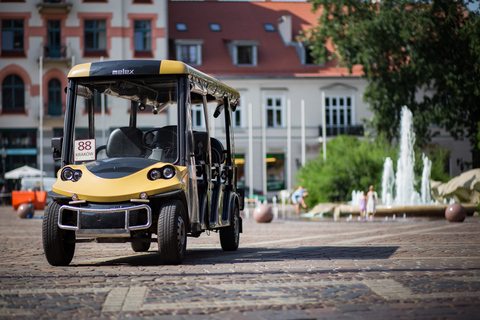 Cracovia: tour privato in auto elettrica delle tracce ebraicheCracovia: tour privato del quartiere ebraico in auto elettrica