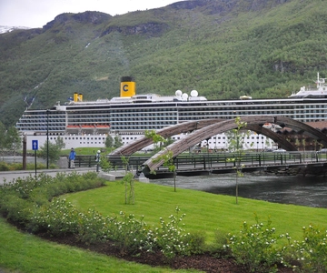 Flåm: Stegastein, Stalheim og Gudvangen – naturskjønn busstur