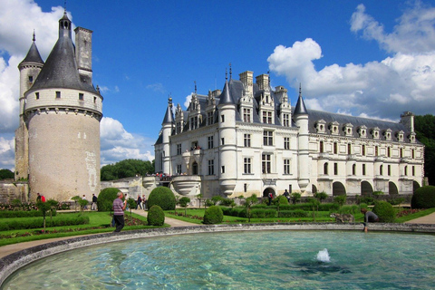 Rundturer/Amboise: Privat tur till slotten Chambord och ChenonceauPrivat rundtur med lunch