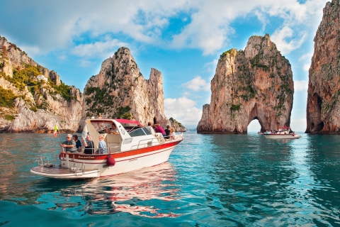 Z Sorrento: Wycieczka łodzią na Capri z Prosecco i lunchemOdbiór i dowóz do hotelu
