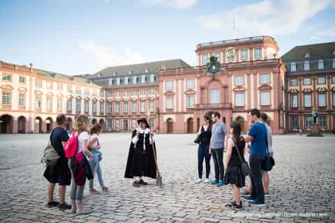 Mannheim: Guided Walking Tour with Night Watchman