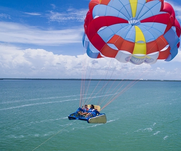 Cancún: Skyrider Parasailing Experience