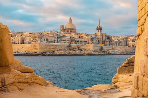 Visita guiada particular a Valletta em inglês, francês ou italianoPonto de encontro: Hotel Castille