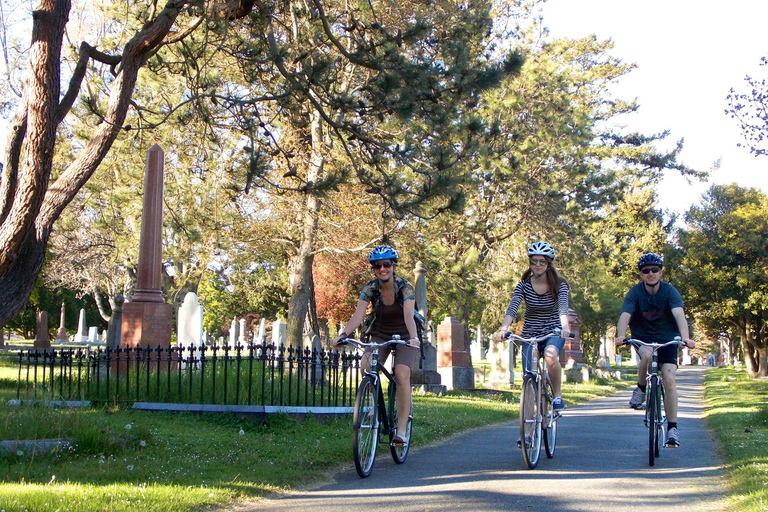 维多利亚市精华自行车之旅 - 城堡帽与传奇维多利亚踏板或电动自行车之旅 - 城堡风帽和传奇