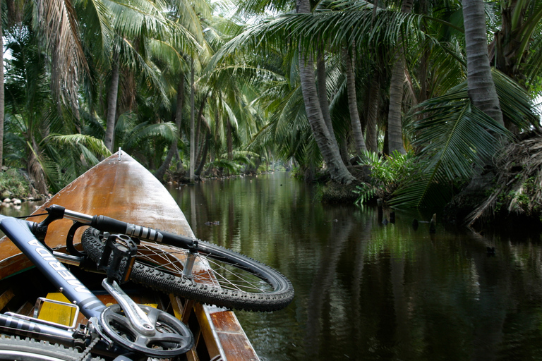 Tour en bicicleta y barco por el paraíso de Bangkok