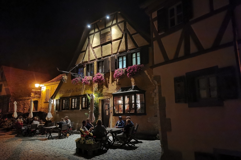 Rothenburg: Prywatna 1-godzinna nocna wycieczka stróżaWycieczka w języku angielskim