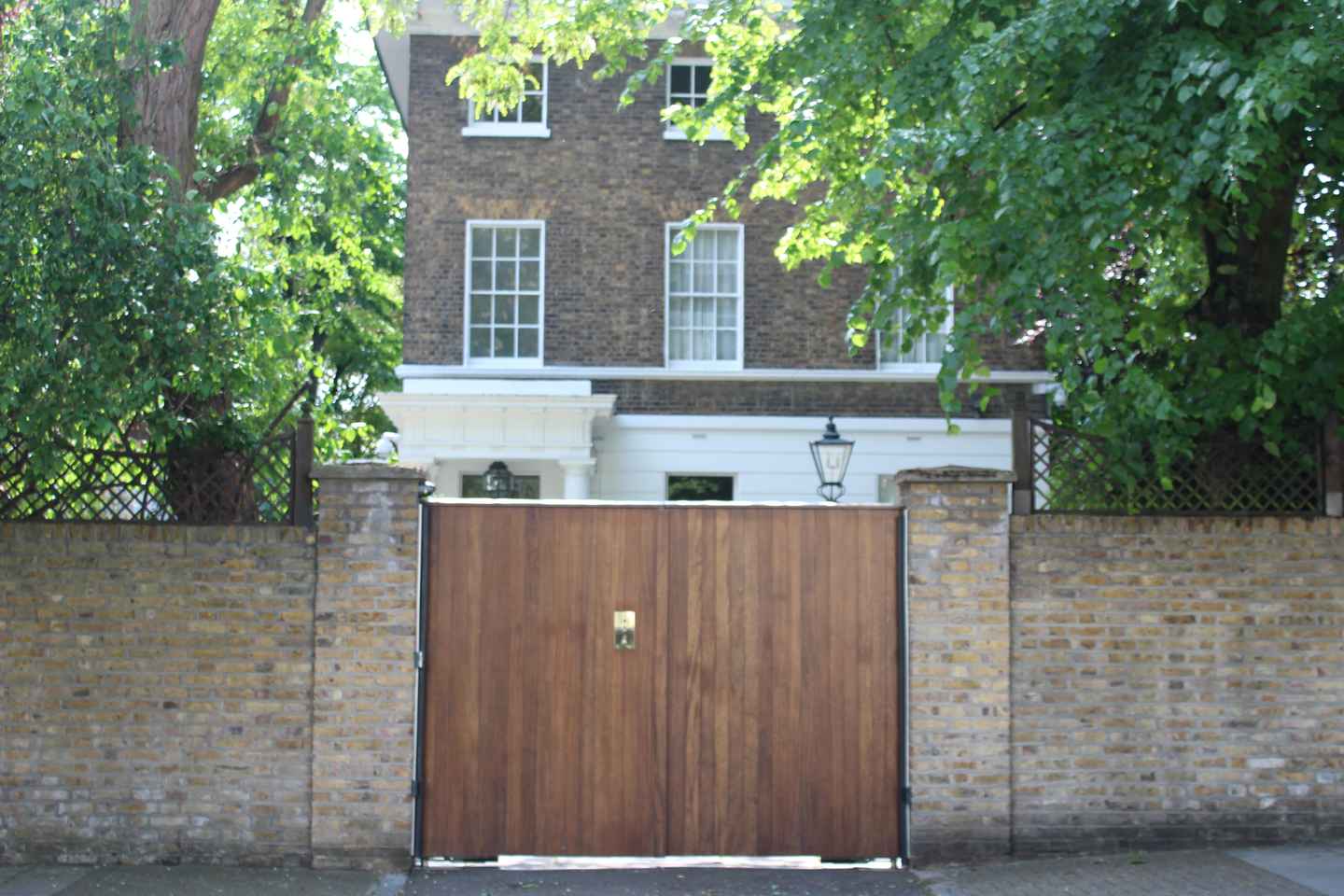 London: The Beatles Walking Tour of Marylebone and Abbey Rd