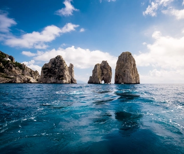 Da Positano: escursione in barca di un'intera giornata a Capri