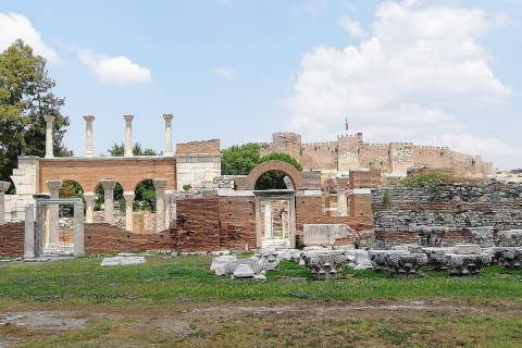 Tour privado todo incluido de Éfeso de día completo con almuerzoDesde Kuşadası: visita turística a Éfeso con almuerzo