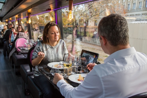 Paris: Bus Toqué Tour with 3-Course Dinner and Champagne