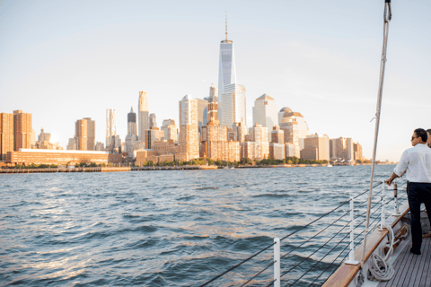 NYC: Statue of Liberty Cruise aboard a Classic Sailboat Peak Option