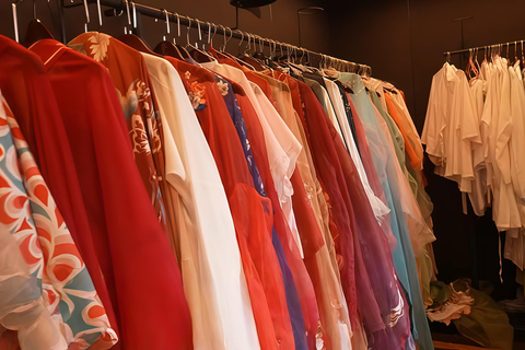 Kunming：Jueyan Banquet Immersive Cultural Experience 1 Floor Regular Seat Meal+Costume（ 7days in advance）