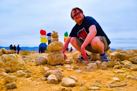 Las Vegas: Seven Magic Mountains and Las Vegas Sign Tour