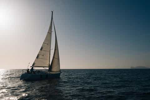 Alghero: Sailboat Excursion with Lunch