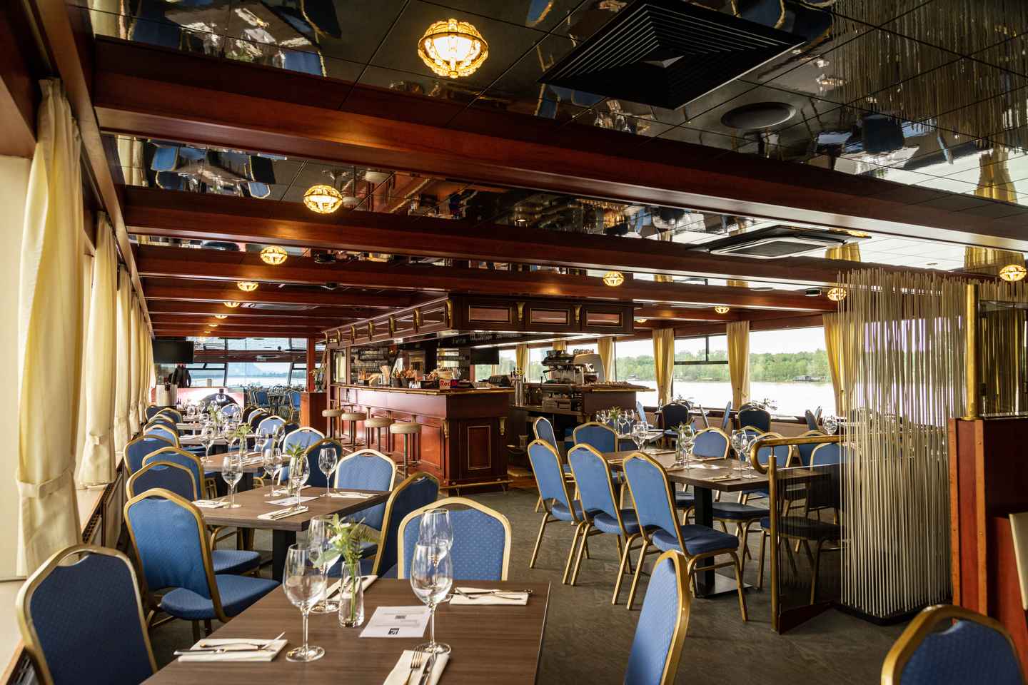 Dagsferð með báti frá Vín til Bratislava