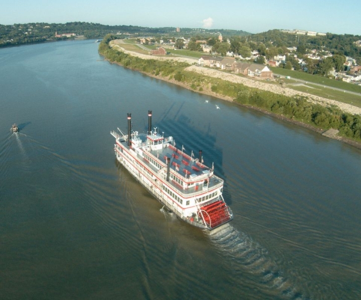 Cincinnati: Historic Sightseeing Cruise