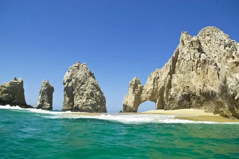 Los Cabos: City Tour with Cruise, Snorkeling, and Tastings