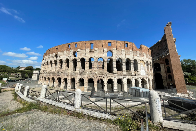 Roma: Coliseo Express Visita guiada en grupo reducidoRoma: Visita guiada rápida en grupo reducido al Coliseo