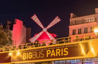 Paris: Nächtliche Sightseeing-Tour mit dem Open-Top-Bus
