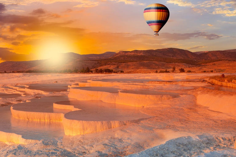 Vanuit Istanbul: Pamukkale-dagtour met vluchten en transfers