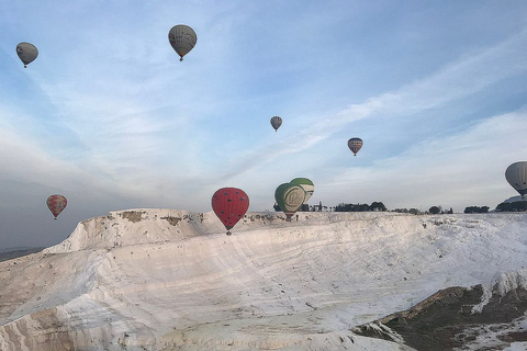 Vanuit Istanbul: Pamukkale-dagtour met vluchten en transfers