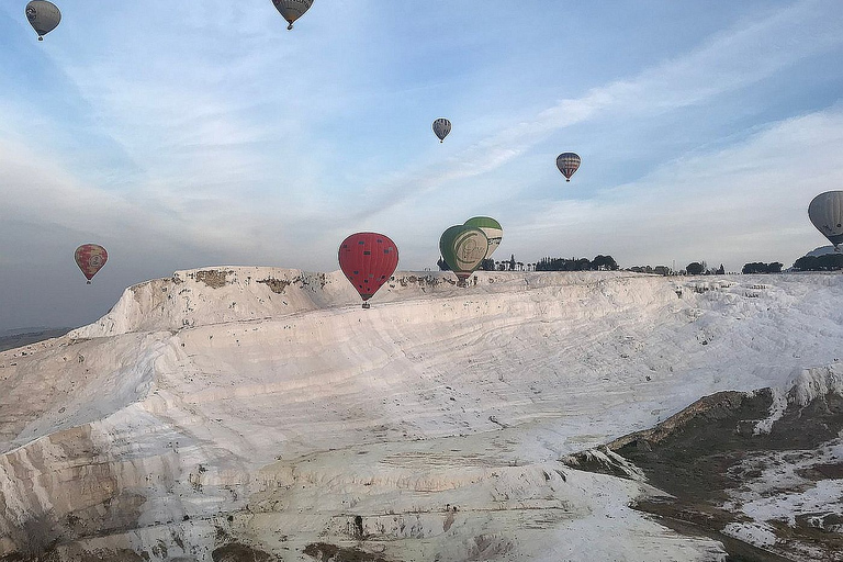 Vanuit Istanbul: Pamukkale-dagtour met vluchten en transfers