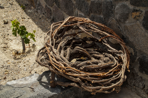 Santorini: Trzy winnice i jedna wycieczka po browarze z degustacjąPrywatna wycieczka