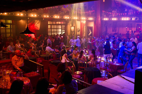 Cali: espetáculo de salsa e dança no Mulato Cabaretdança e espetáculo de salsa cabaret