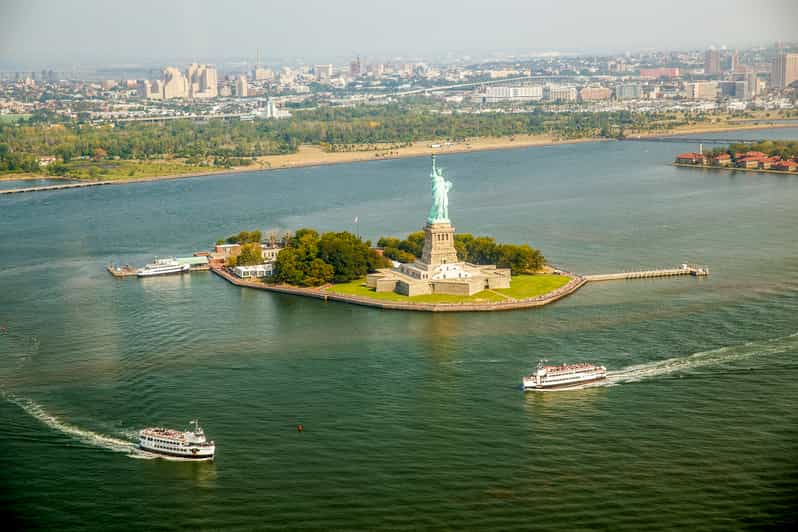 New York City Manhattan Island Helicopter Tour GetYourGuide