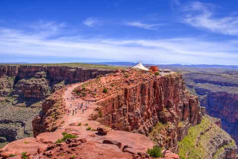 From Las Vegas: Grand Canyon West by Coach and Helicopter