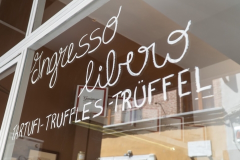 Florence: Chasse aux truffes et Vinci avec déjeuner et cave