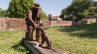 Florence, Truffle Hunting and Vinci with Lunch and Winery - Housity