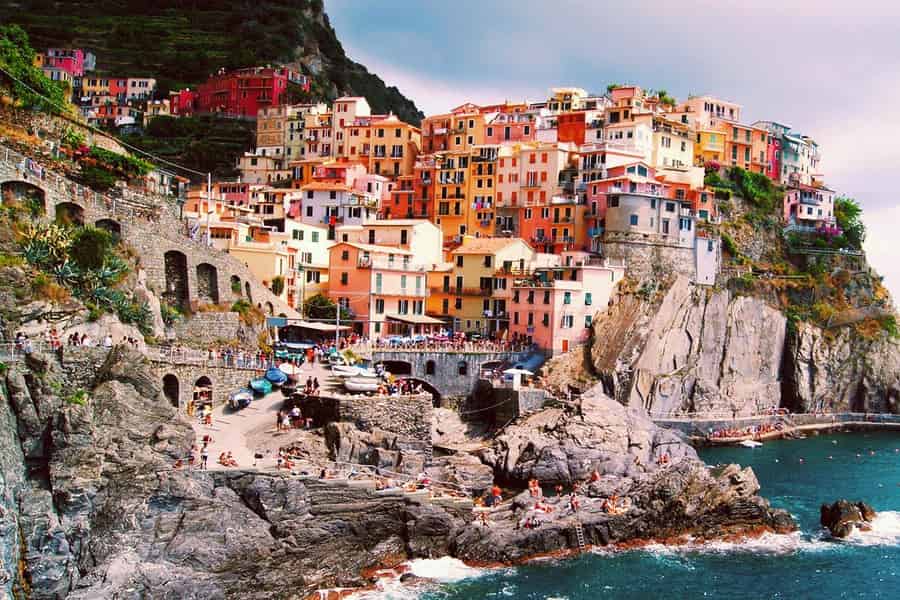 Von Florenz aus: Ganztägige private Cinque Terre Tour mit Pisa. Foto: GetYourGuide