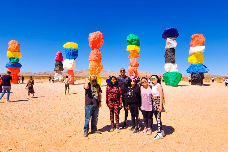 Las Vegas: Mojave, Red Rock Sign and 7 Magic Mountains Tour