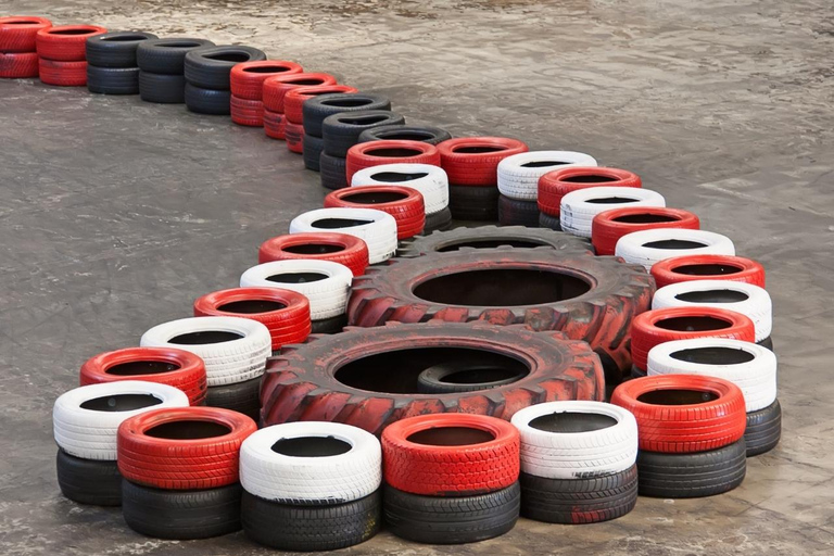 Krakau: Indoor-Go-Karting (24-Minuten-Rennen)