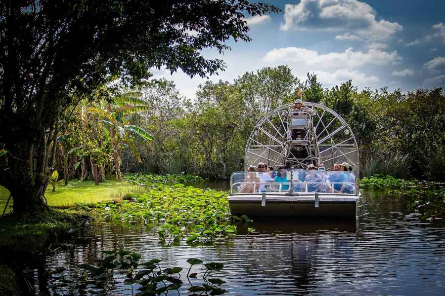 Everglades Safari Park: Airboat Tour und Parkeingang. Foto: GetYourGuide