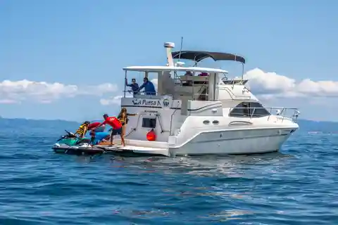 Puerto Vallarta: prywatna wycieczka luksusowym jachtem i nurkowanie z rurką