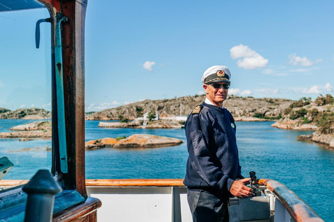 Gothenburg: Archipelago Cruise with Swedish Fika (Guided)