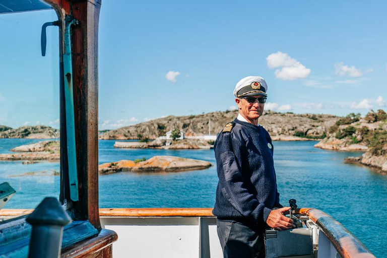 Gothenburg: Archipelago Cruise with Swedish Fika (Guided)