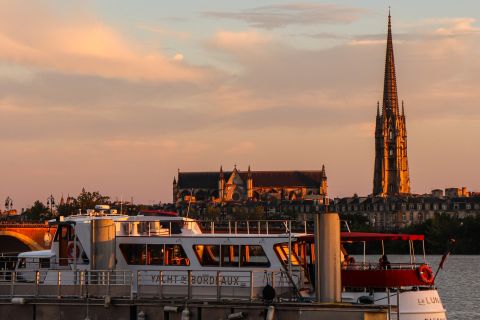 Bordeaux: Brunch & Cruise Aboard the Yacht "Le Luna"